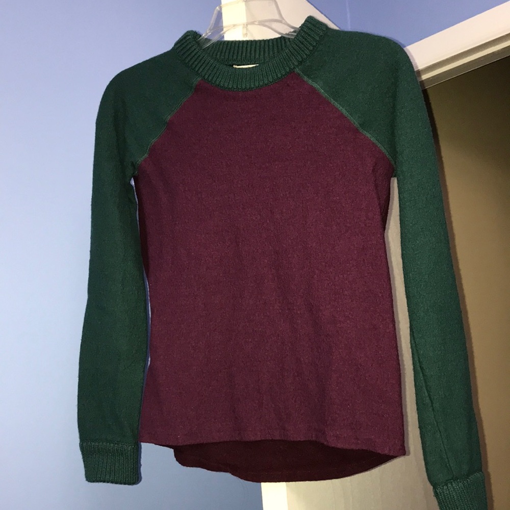 Contrast wool sweater!